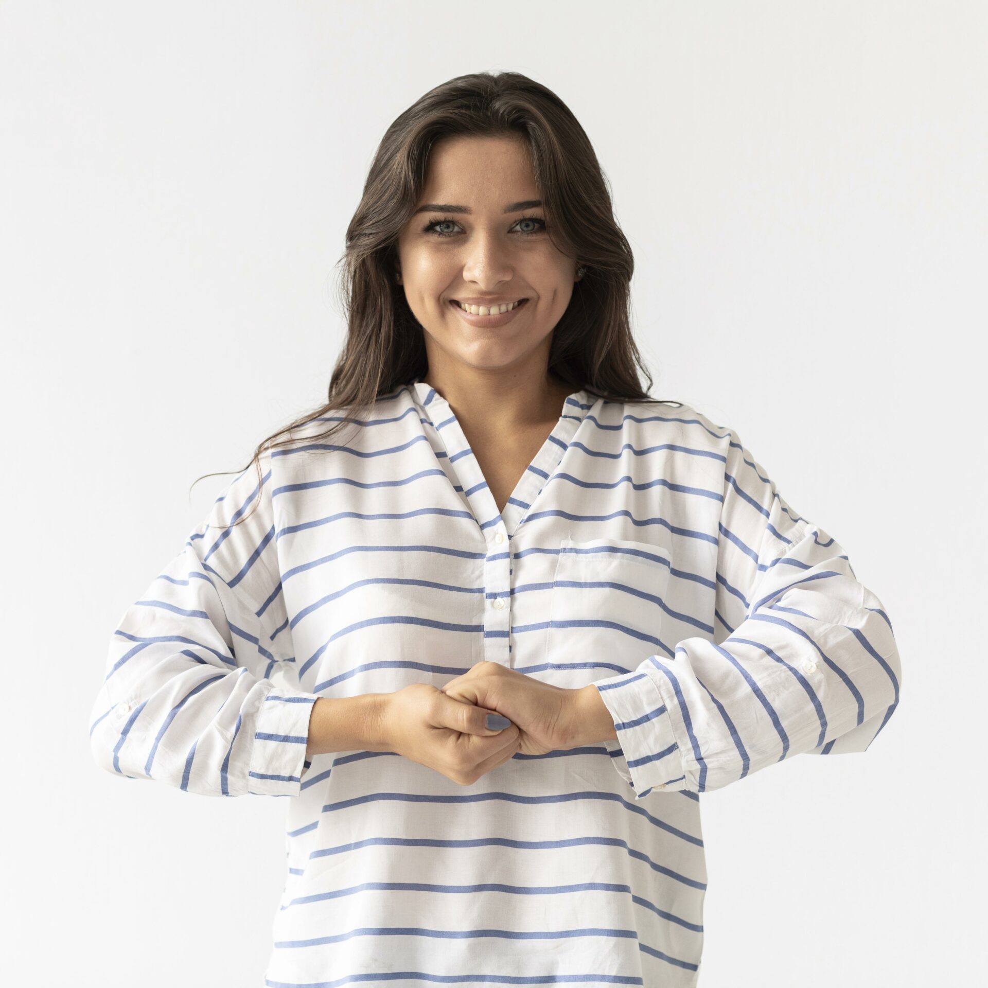 portrait-woman-teaching-sign-language